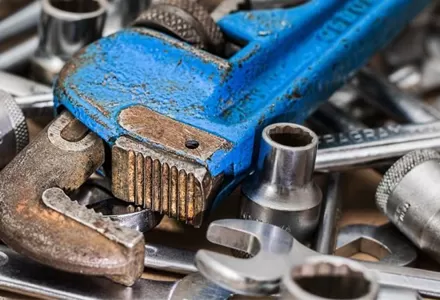 Mantenimiento preventivo de interruptores de presión, transmisores y bombas-Guía completa